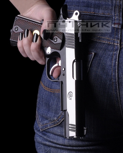 оружие пистолеты